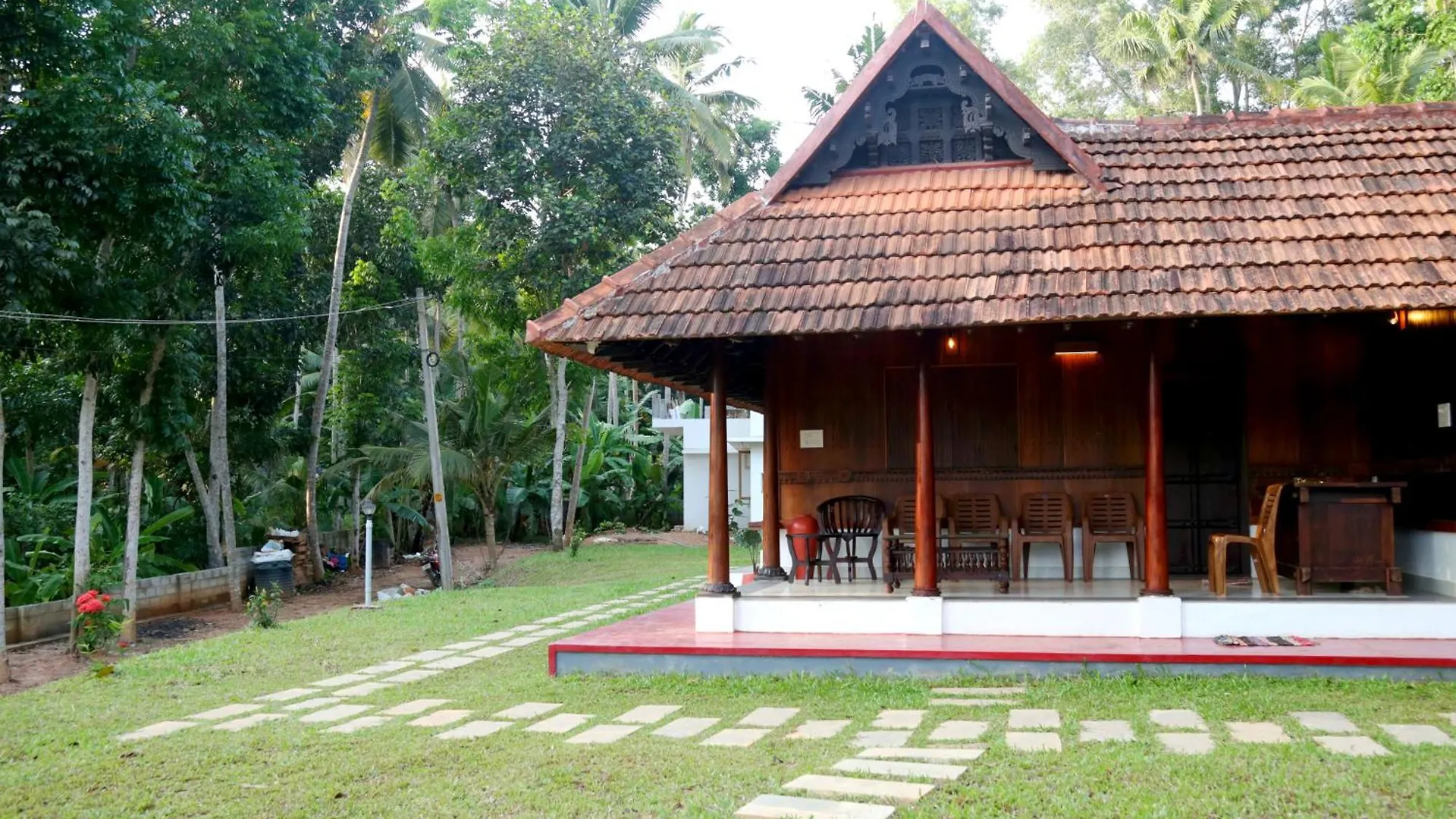 Rum i privatbostad Poovar Heritage Homes